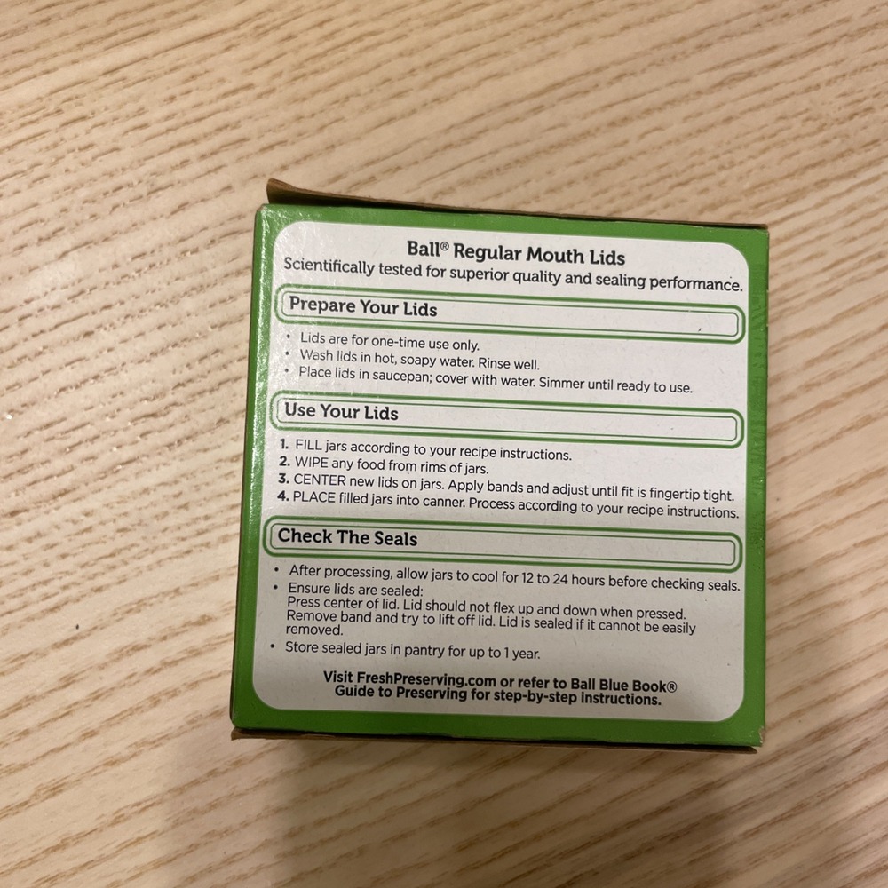 BALL Regular Mouth Jar Lids - 12 Count - Picture 2 of 3